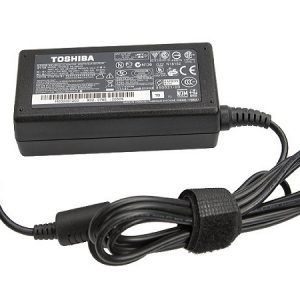 Chargeur TOSHIBA 19V-3.42A