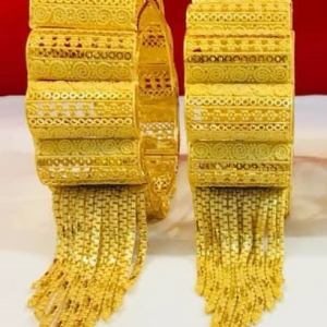 Double bracelet plaqué or avec des détails qui pendent- GF0002