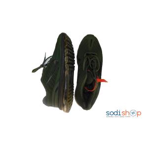 chaussure pour homme couleur Vert Millitaire  Nike pointure 43à 45 EJP0012