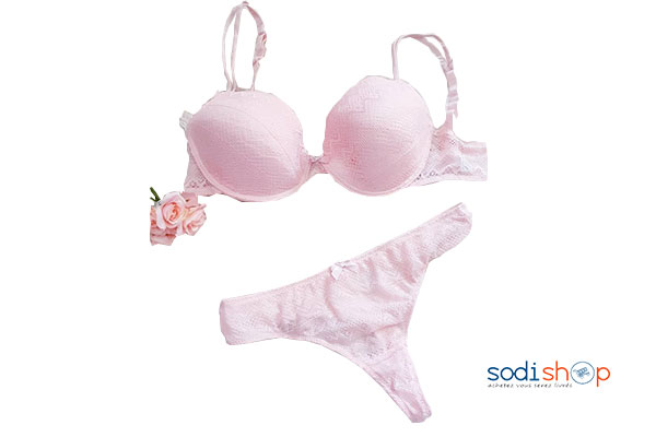 Lingerie couleurs rose clair