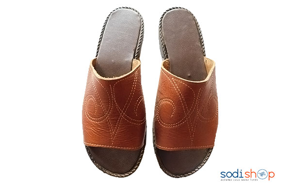 Chaussure pour homme sandale en cuir Couleur Chocolat foncée