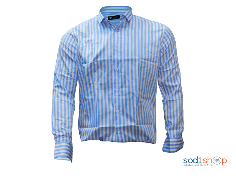Chemise bleu ciel à rayures blanches