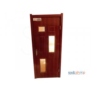 Porte d’Entrée en Bois Exotique Massif Vernis