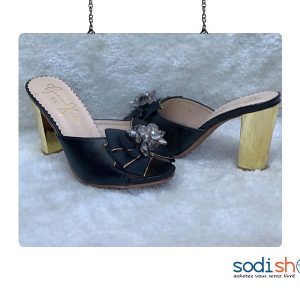 Chaussure à Talon Carré Pour Femme Couleur Noire Dorée AU0059