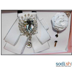 Lavallière Accessoire Pour Vêtement + Broche Couleur Blanche GJ0058