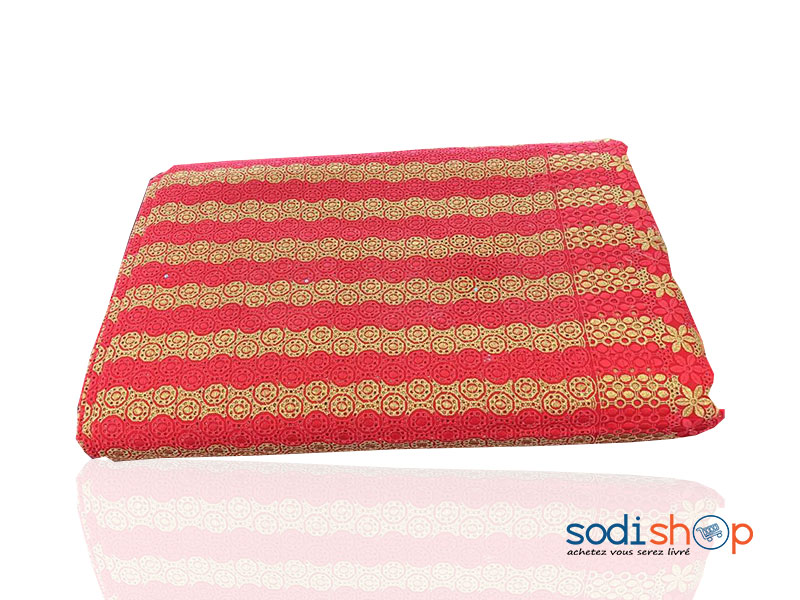 Tissu Broder à Petit Motif Rouge Doré 1 Mètre GF0059