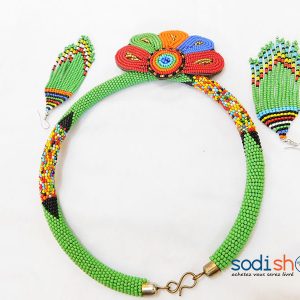Collier Africain, Ravissant Bijou en Perle + Boucles d’Oreille Pendantes, Couleur Vert - Pour Femme MT0077