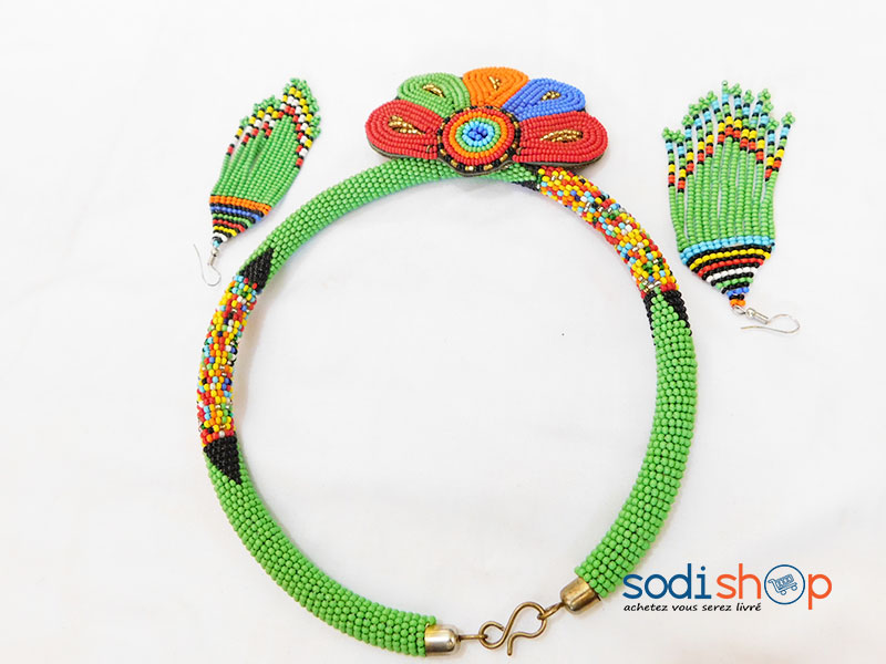 Collier Africain, Ravissant Bijou en Perle + Boucles d’Oreille Pendantes, Couleur Vert - Pour Femme MT0077