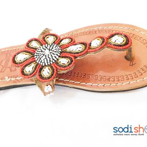 Sandale en Cuir Décorée au Perle Africaine MT0077