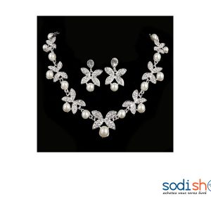 Bijoux de Mariage Collier plus Boucle d’Oreille en Perle et Cristal EB0001
