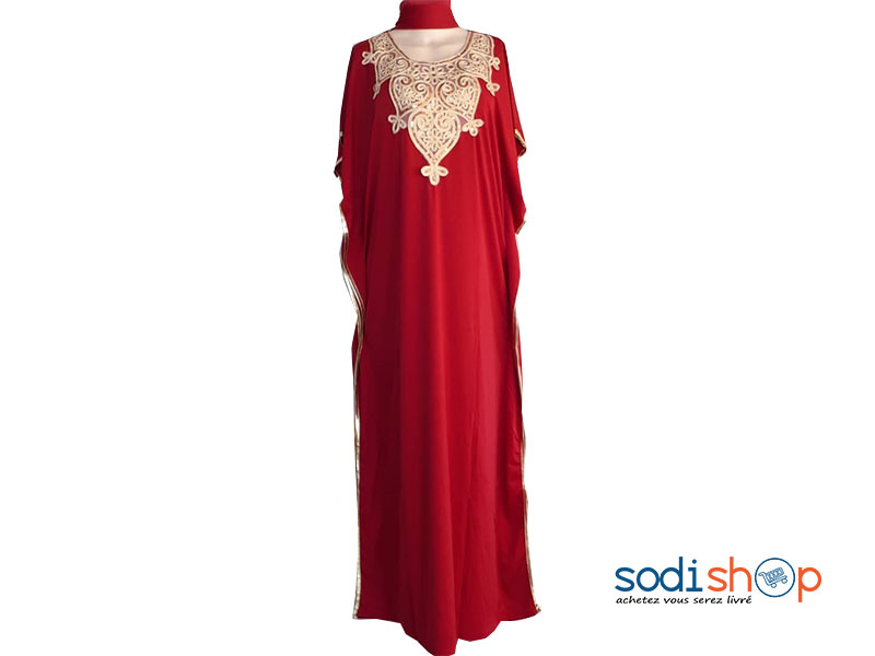 Robe Marocaine Ample Cou Brodé Couleur Rouge Avec Foulard