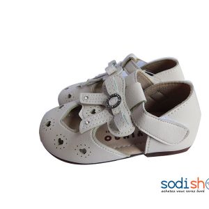 Chaussure Fermer Couleur Blanche Pour Petite Fille WBM00108