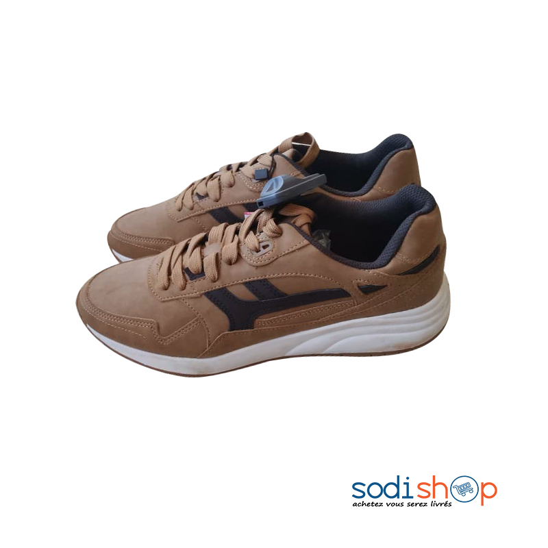 Chaussures Sneakers Haute Qualité Couleur Marron UN0079