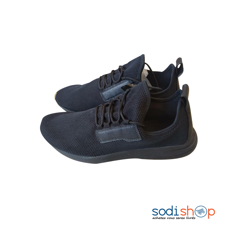 Baskets Chaussures de Sport Couleur Noir Haute Qualité UN0079