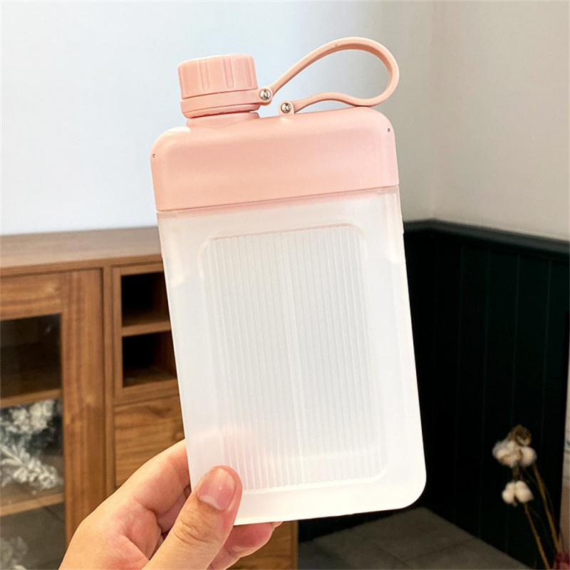 Bouteille d'Eau Carrée et Plate pour le dehors, Gobelet Portable, Standard, Grande Niche, avec Poignée, pour Ordinateur Portable, HI AI0001 – Image 3