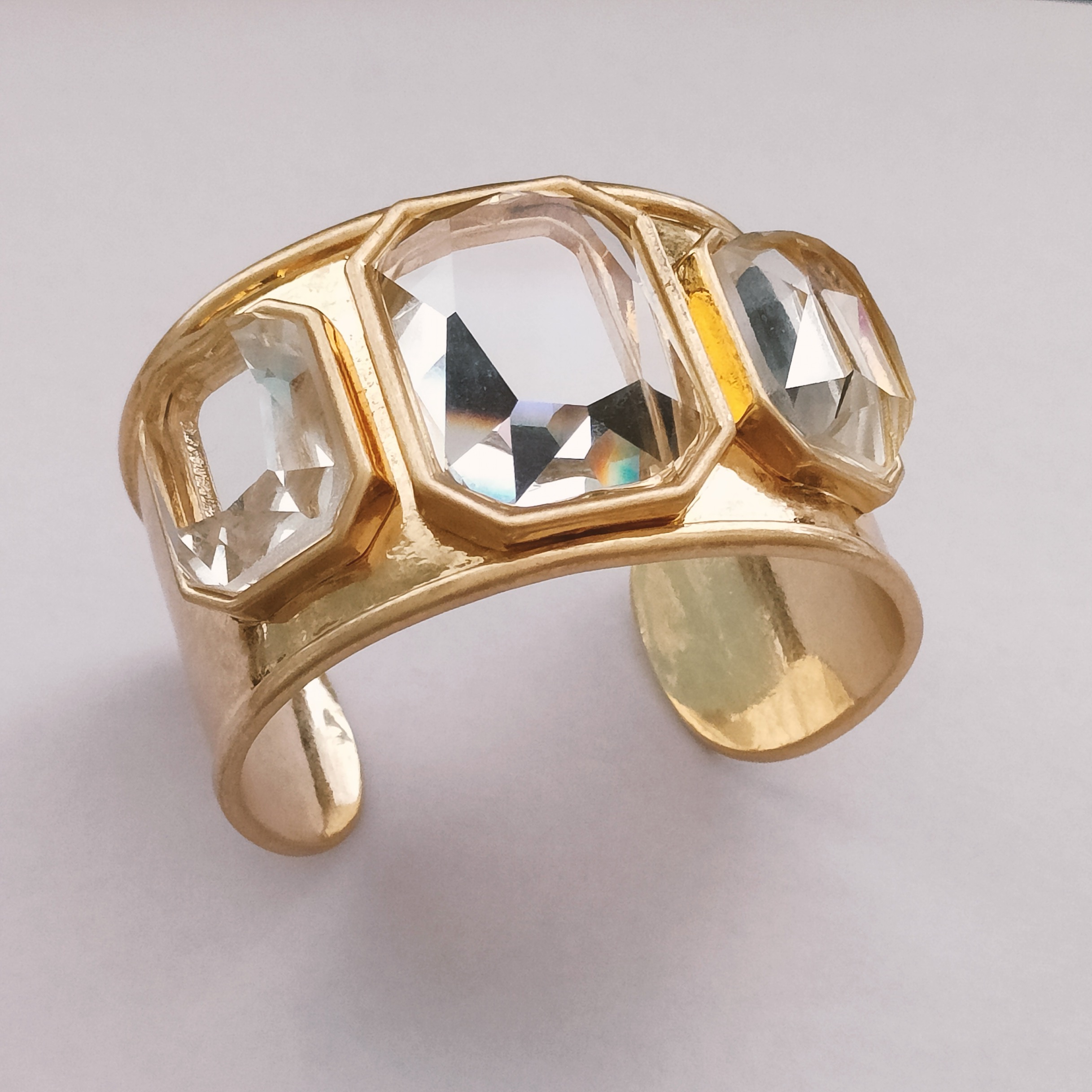 Bracelet large ouvert en cristal naturel, lumière douce fraîche, luxe classique, nouveau, été, 2024 AI0001 – Image 6