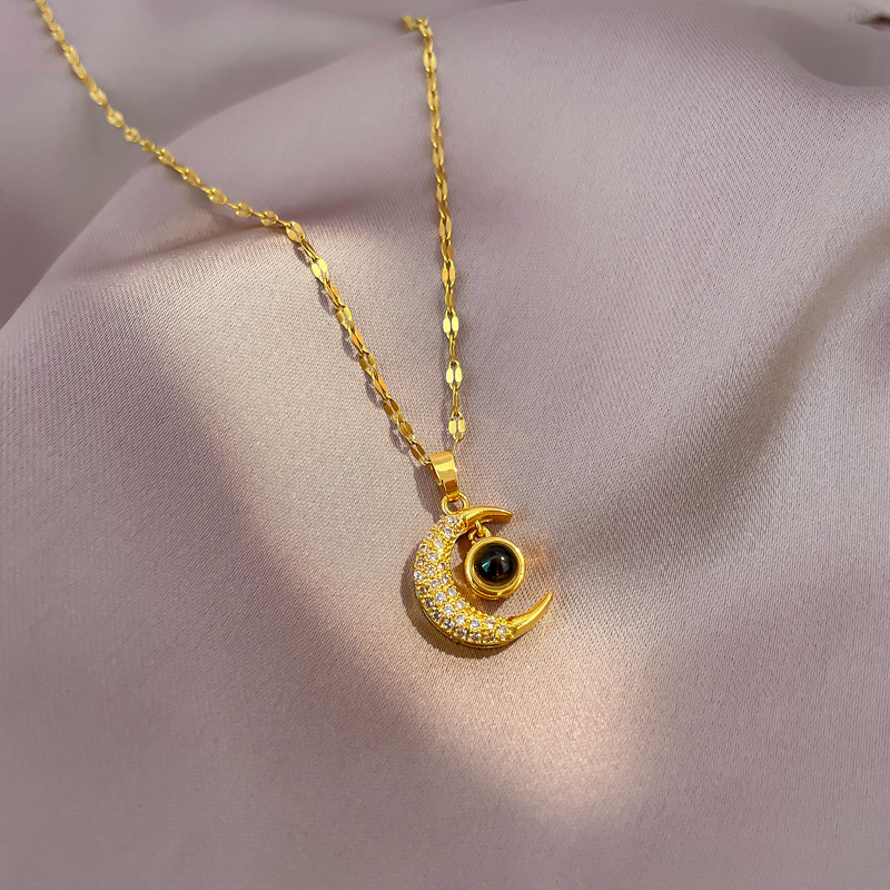 Collier lettre I Love You pour femme, acier inoxydable, pendentif lune et coeur, bijoux de fête des travailleurs, cadeaux de projection, tendance de la mode AI0001 – Image 4