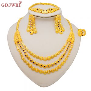 Ensemble de bijoux spéciaux en or pour femmes, collier à trois couches, bracelet, boucles d'oreilles, bague, accessoires de mariage, Dubaï, mode africaine, document AI0001